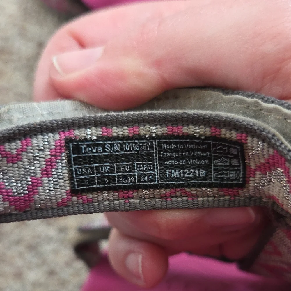 Teva Girl's Hiking Sandals with Pink Soles and Gray Straps - Picture 2 of 9